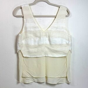 (A3) Verónica Beard
Sleeveless linen and silk top, open at the sides, size 1